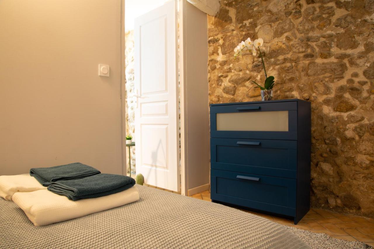 Petit Studio Secret - Coeur De Provence - 4 Personnes Volx ภายนอก รูปภาพ